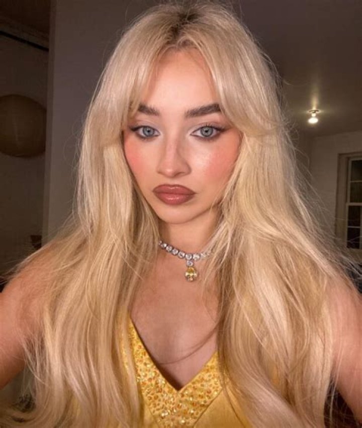 Savrina Carpenter: Embracing Natural Beauty With No Makeup
