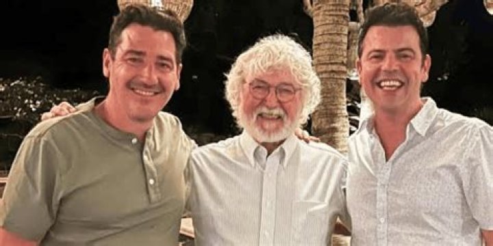 Uncovering The Ages Of Jonathan Knight's Siblings