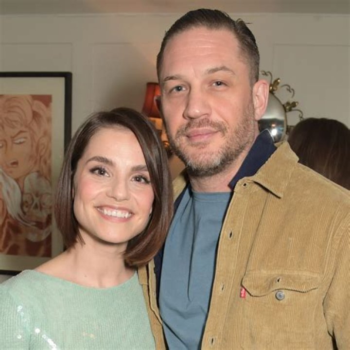 Unraveling The Mystery Of Tom Hardy's Girlfriend: Who Is She?