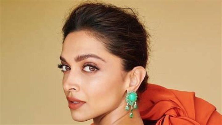 Unveiling Deepika Padukone's Net Worth: A Glimpse Into The Stardom