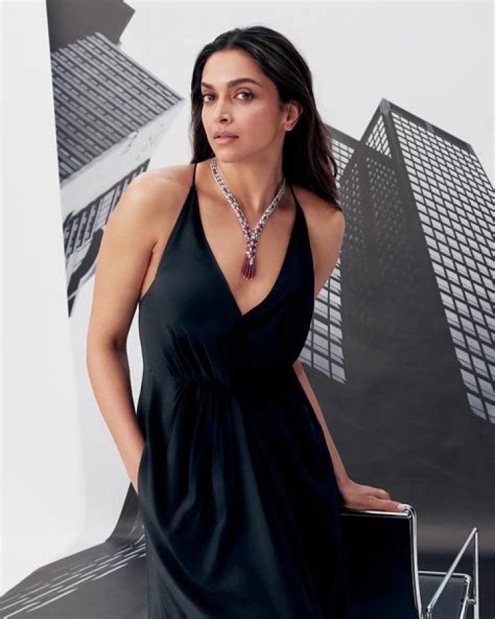 Unveiling Deepika Padukone: The Height Of Stardom