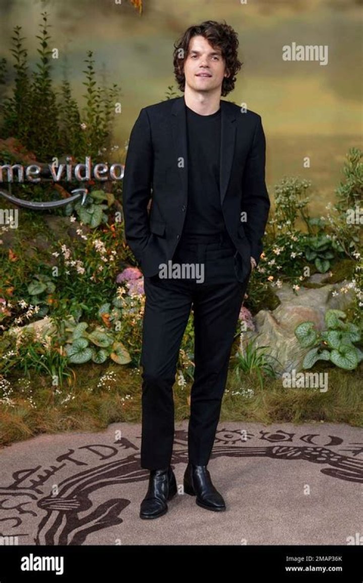 Unveiling The Allure Of Edward Bluemel Eyes