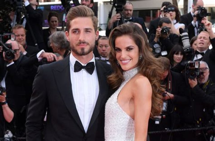 Unveiling The Love Story: Izabel Goulart's Husband