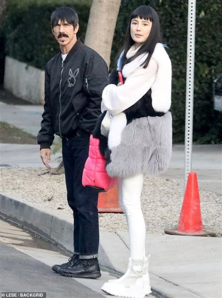 Unveiling The Relationship Of Anthony Kiedis: Who Is His Girlfriend?
